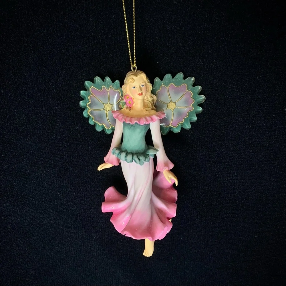 “Petunia’s Delicate Vision” On Wings Of Light Heirloom Ornament Collection Fairy
